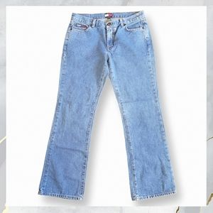 EUC! Tommy Hilfiger Vintage Hip Straight Leg Jeans Junior's Size 11 Medium Wash